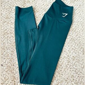 GREEN GYMSHARK LEGGINGS